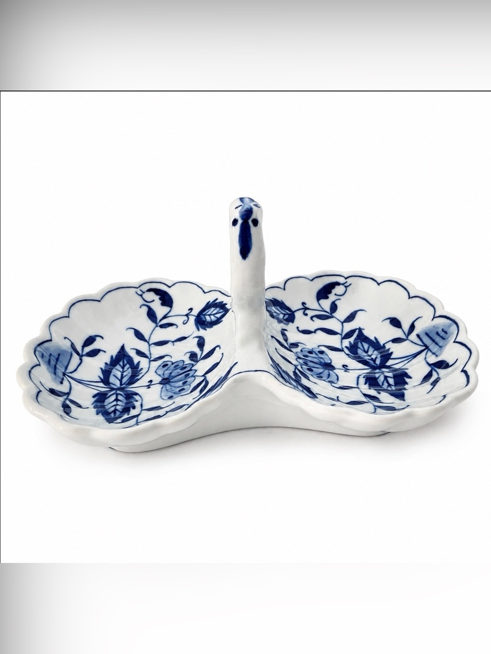 EUC Porcelain Double Sided Trinket/Candy Dish Blue & White Floral Flowers Vine - Picture 8 of 9